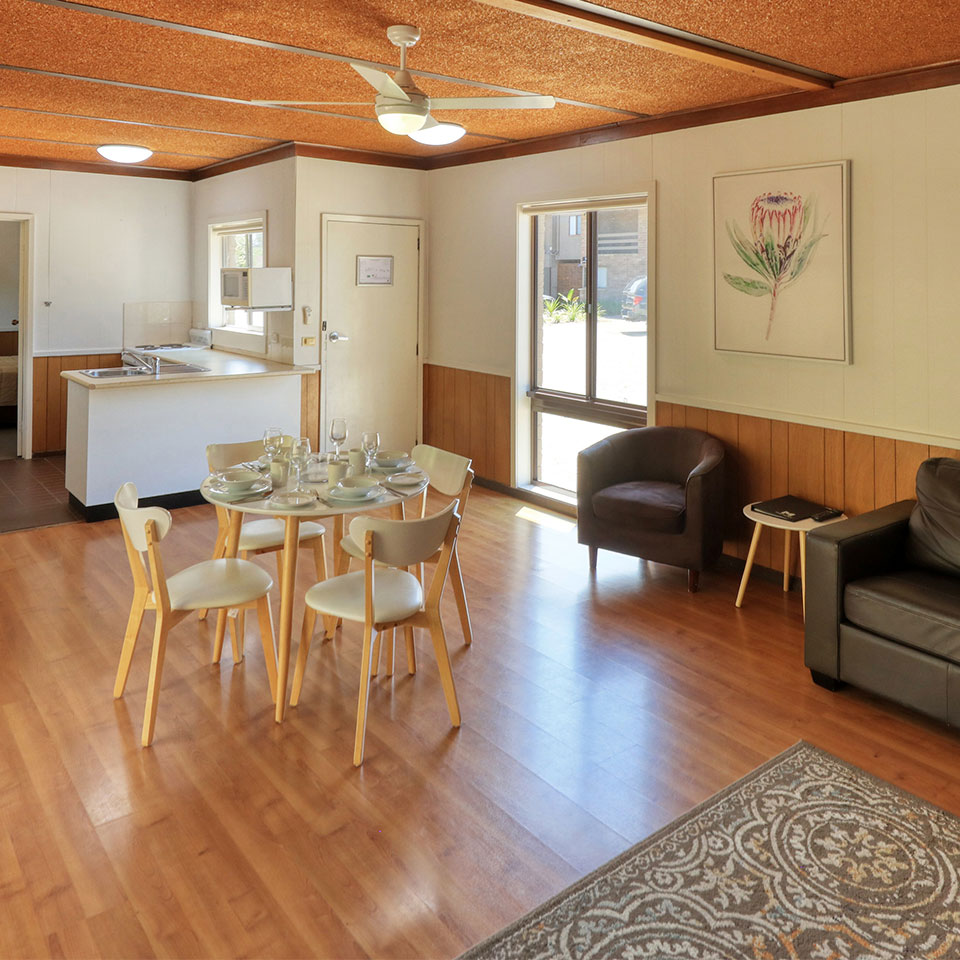 motel-meneres-corowa-apartment-1.jpg